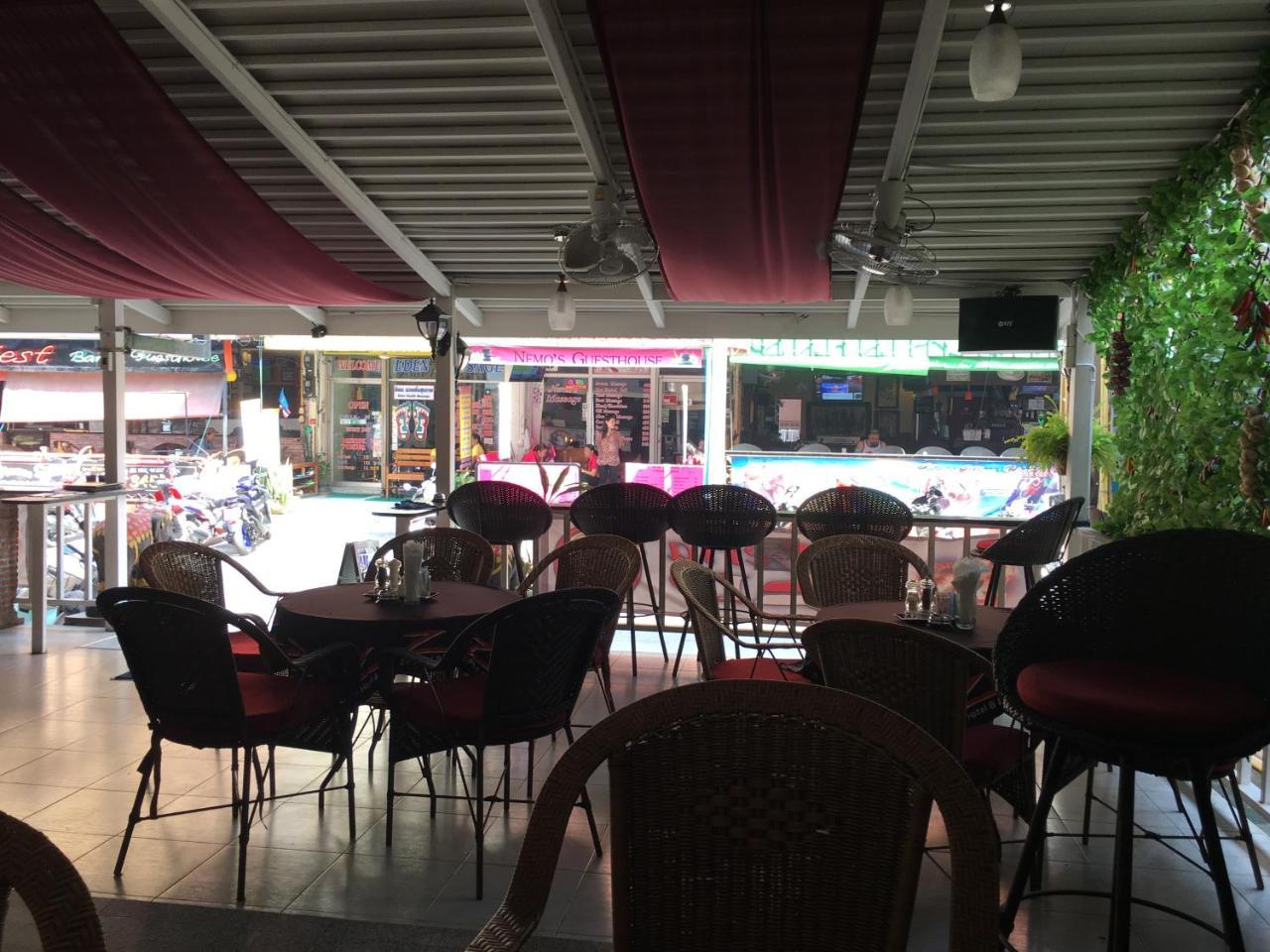 פאטאיה Zip Hotel & Restaurant מראה חיצוני תמונה
